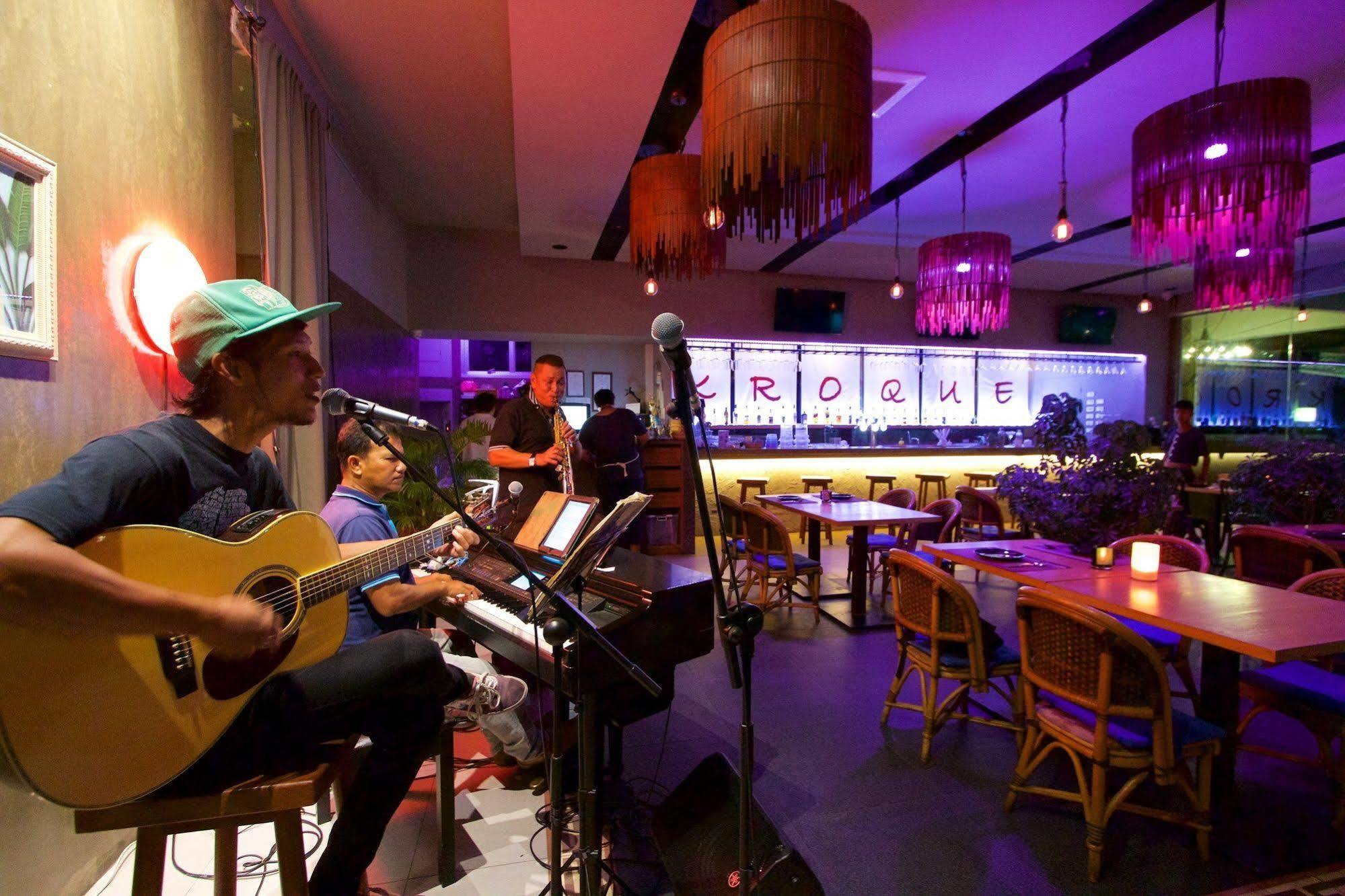 Kroque Boutique & Bistro Ангсила Экстерьер фото