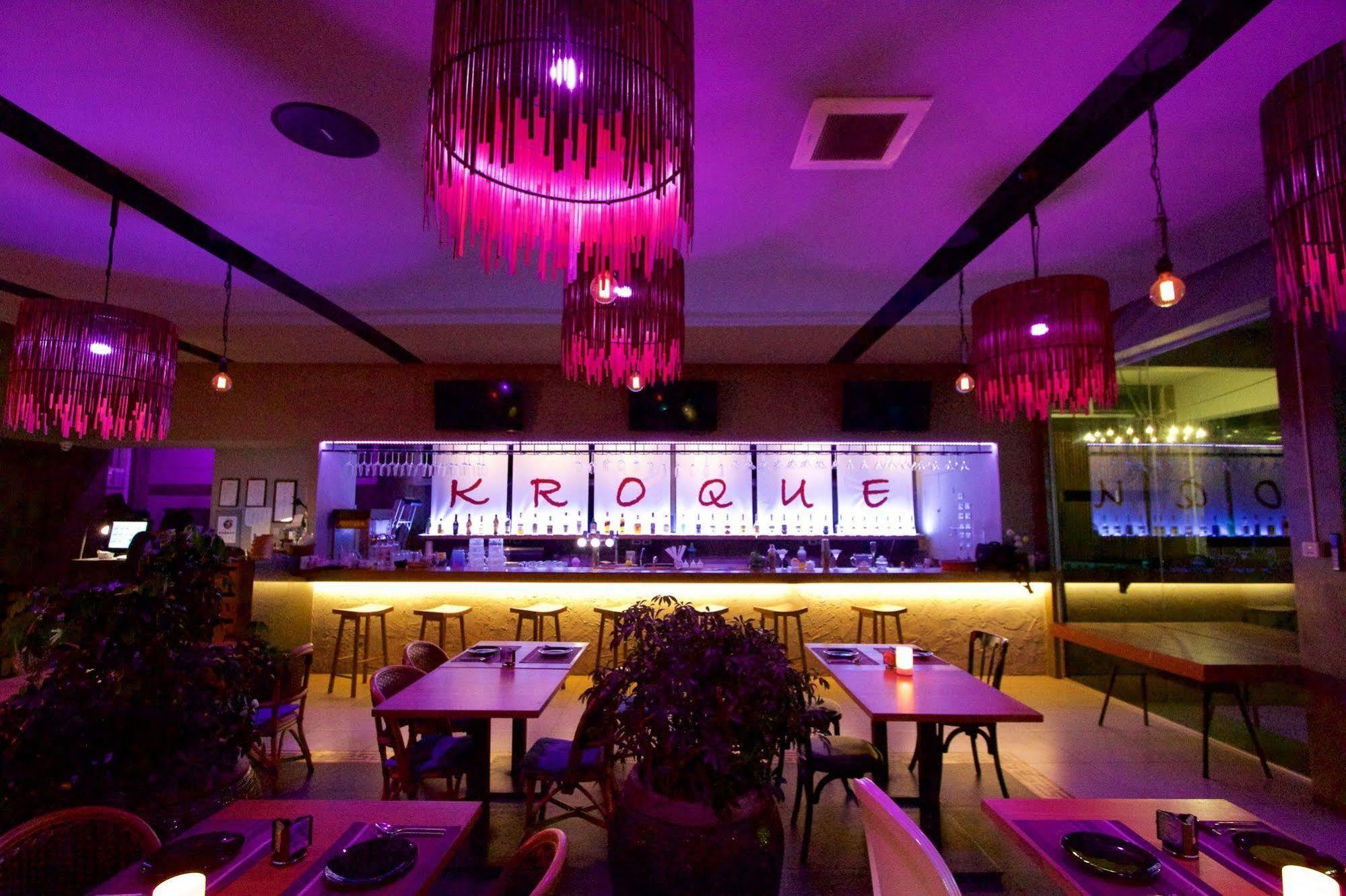 Kroque Boutique & Bistro Ангсила Экстерьер фото