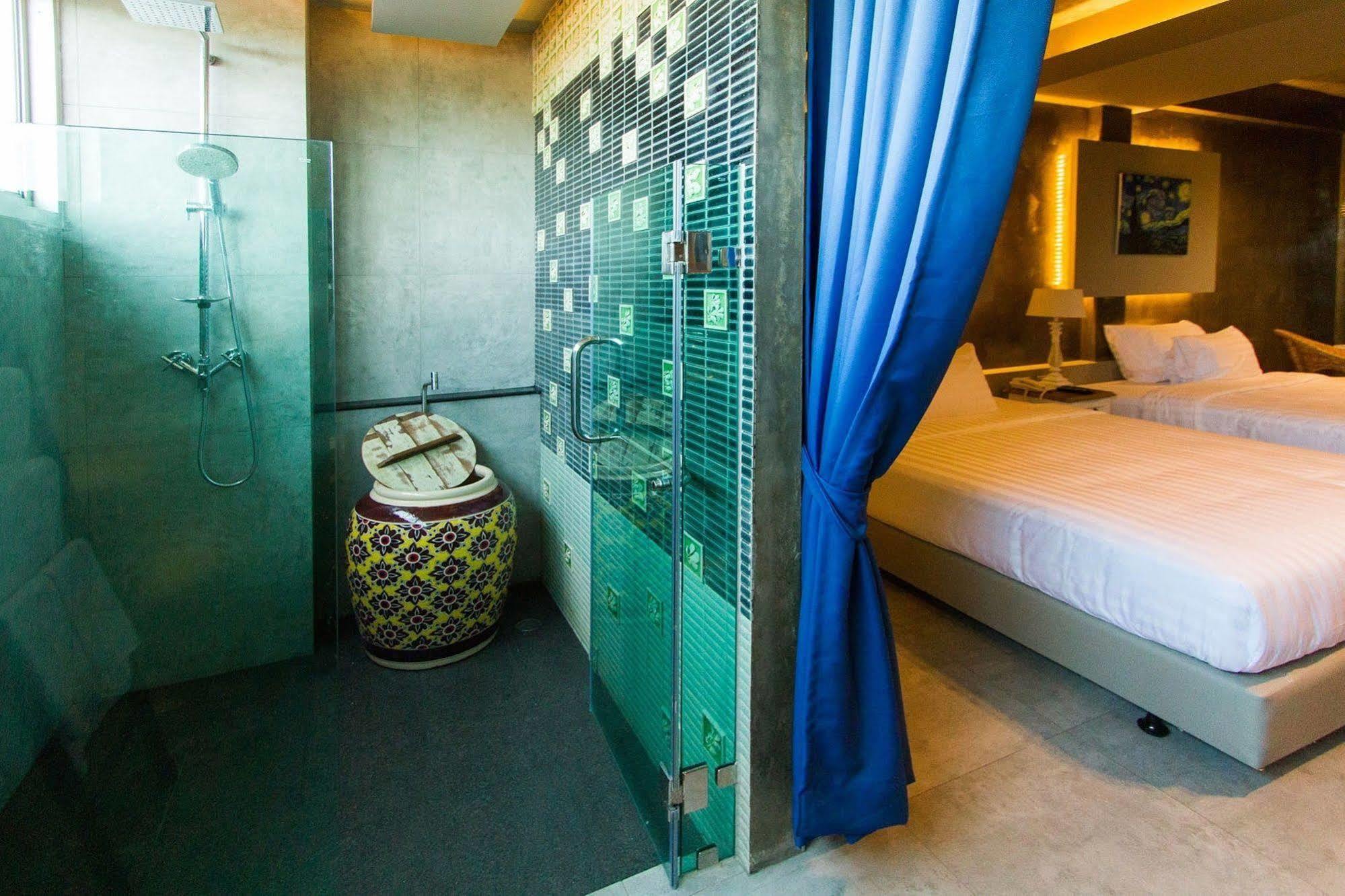 Kroque Boutique & Bistro Ангсила Экстерьер фото