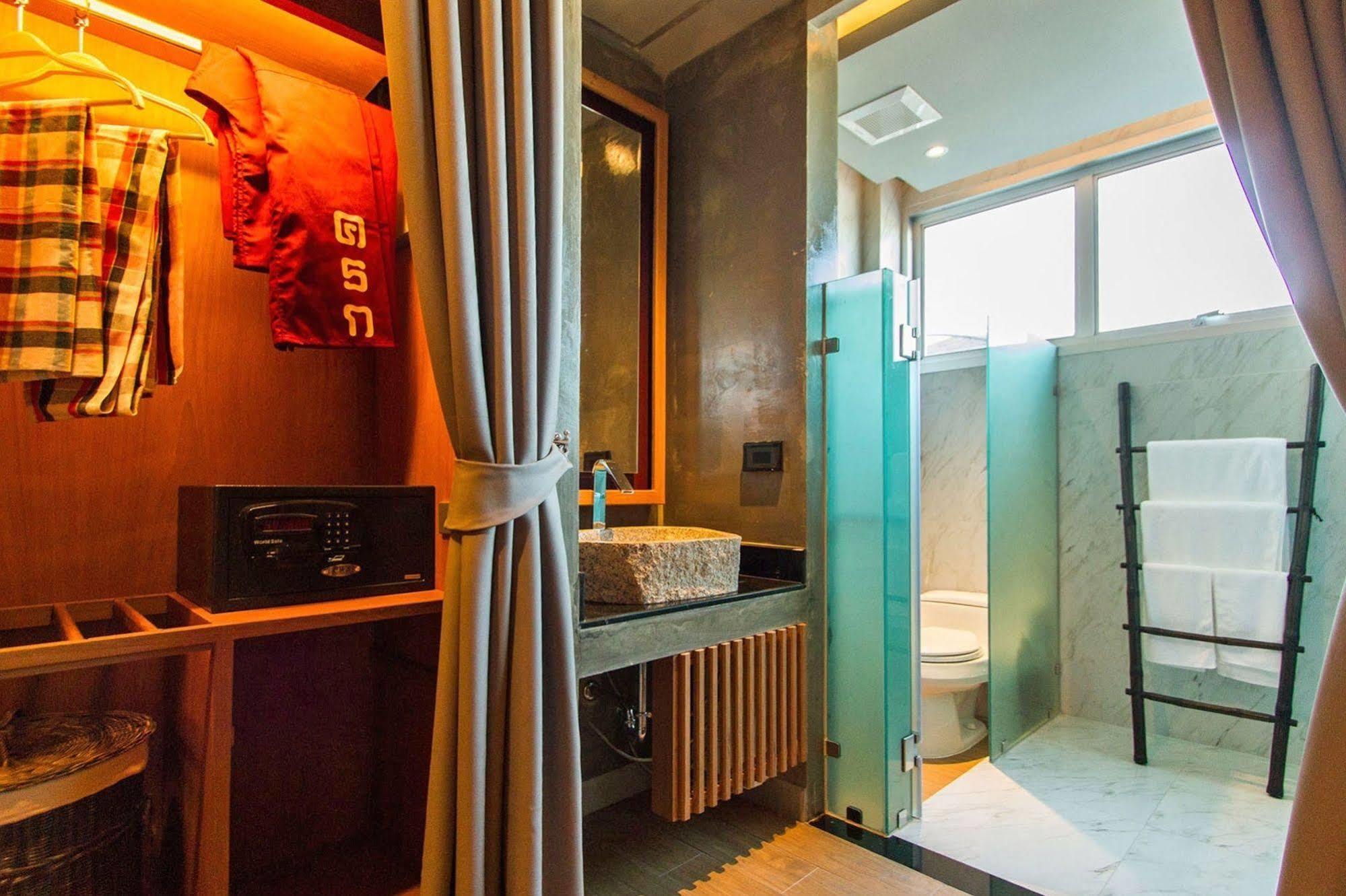 Kroque Boutique & Bistro Ангсила Экстерьер фото