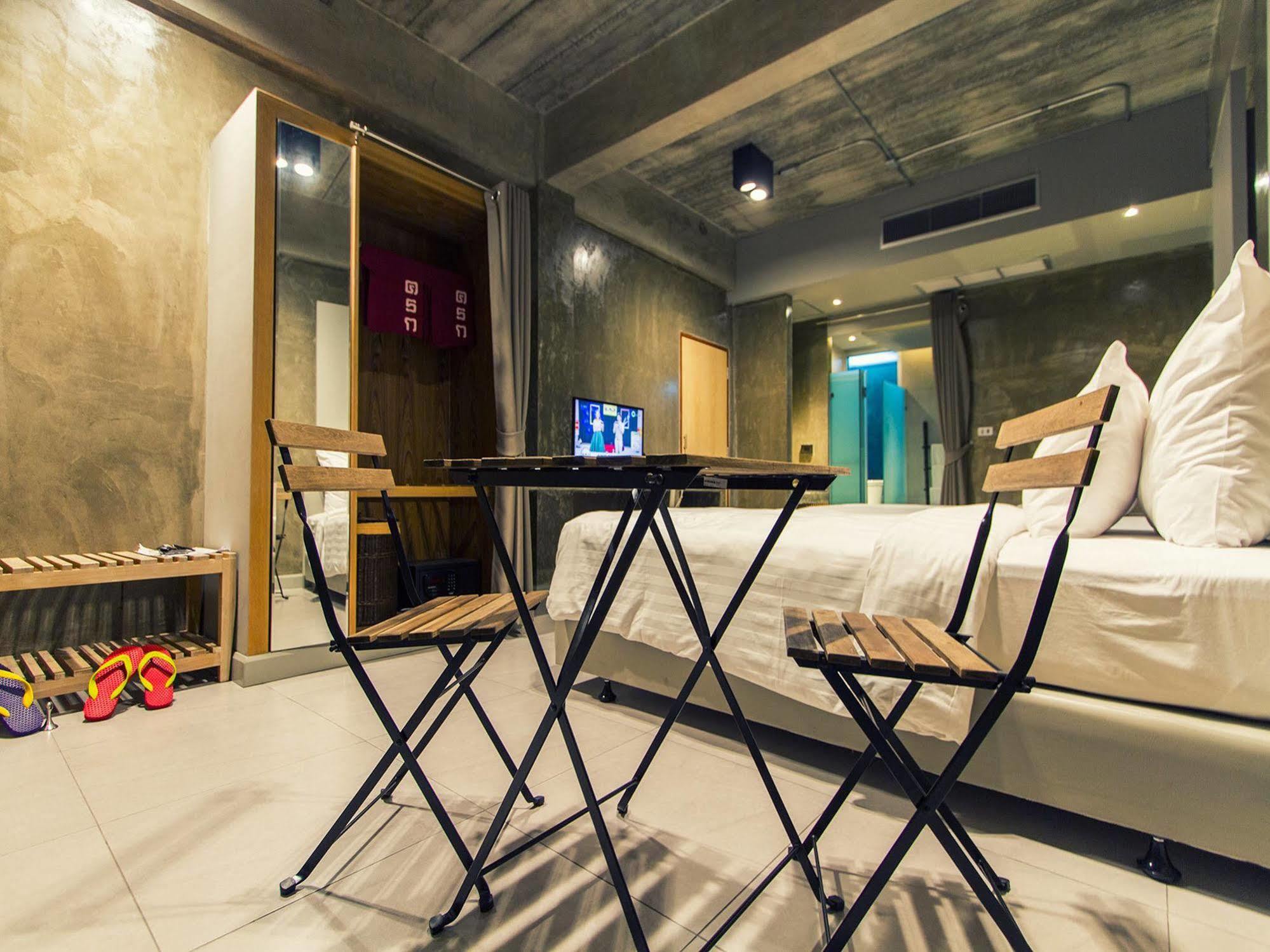 Kroque Boutique & Bistro Ангсила Экстерьер фото
